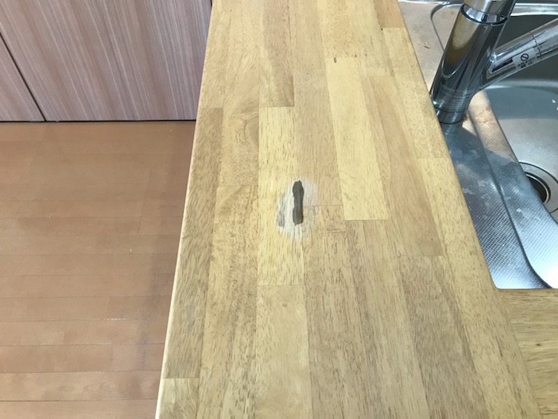 木製集成材キッチンカウンター 表面シミ・劣化リペア補修　BA220405