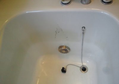 FRP浴槽割れ破損 FRP補強・リペア再生塗装コート　No.BA110302