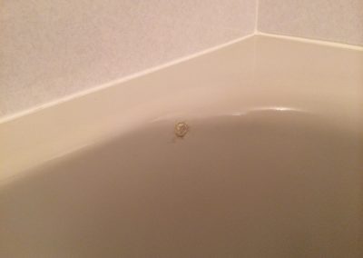 FRP浴槽穴キズ ポイントリペア補修　No.BA141009