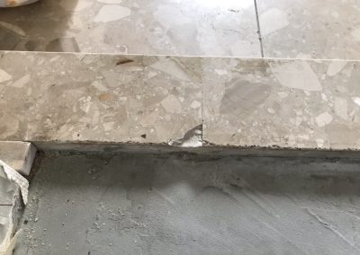 玄関上框（人工大理石）欠け破損キズ　リペア補修　BA221202