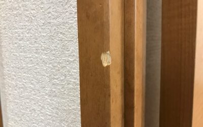 室内ドア枠　当てキズ　リペア補修　BA230125