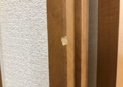 室内ドア枠　当てキズ　リペア補修　BA230125