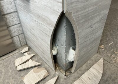 マンションエントランス　壁タイル割れ・破損　セラミックリペア再生　BA231002