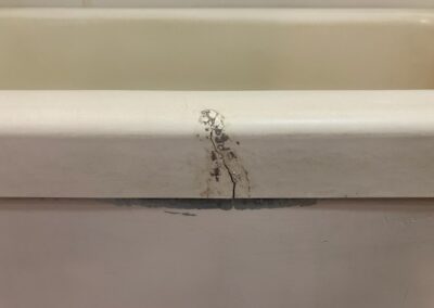 FRP浴槽　フランジひび割れ破損部　リペア補修・再生　BA240826