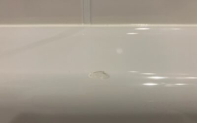 FRP浴槽　天縁フランジ部　欠け破損　FRP樹脂加工・部分再生・リペア補修　BA241029