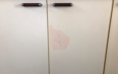 家具収納扉 表面のへこみ穴 リペア補修・再生 BA230403