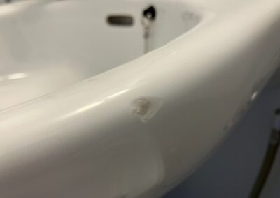 洗面台　陶器製ボウル　欠け破損部　セラミック樹脂加工・部分再生・リペア補修　BA250726